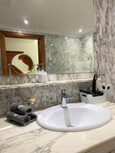 Kúpeľňa v ubytovaní Villa Happiness - Luxury chalet with sea view