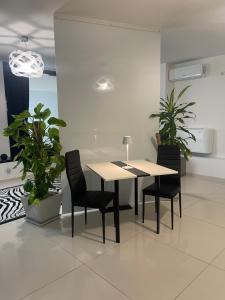 A seating area at Loft Terracina
