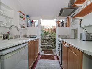 Köök või kööginurk majutusasutuses Badgers Cottage