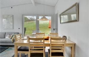 Posezení v ubytování 3 Bedroom Lovely Home In Kolding