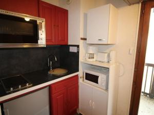 Dapur atau dapur kecil di Appartement Auris, 1 pièce, 3 personnes - FR-1-297-267