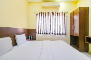 Легло или легла в стая в FabHotel Satyug Jaisinghpura