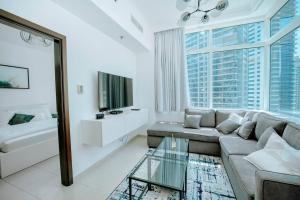Posezení v ubytování Stunning 1 Bedroom in Botanica Tower Dubai Marina
