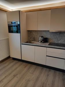 Eldhús eða eldhúskrókur á Appartements Lederer