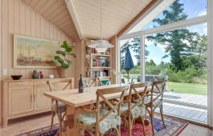 Φωτογραφία από το άλμπουμ του Stunning Home In Esbjerg V With Wifi σε Esbjerg +18 φωτογραφίες