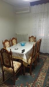 Posezení v ubytování Panourgia's House
