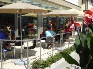 Majutusasutuse Hotel SiX külastajad