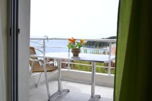 Balkón nebo terasa v ubytování Riviera Rooms