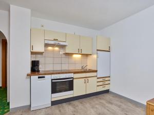 Kuchyňa alebo kuchynka v ubytovaní Apartments Serafin