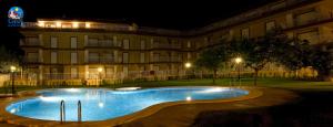 Bazén v ubytování Apartamentos Bovalar Casa Azahar nebo v jeho okolí