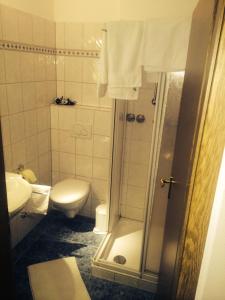 Koupelna v ubytování Hotel Friesenhof