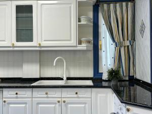 Kuchnia lub aneks kuchenny w obiekcie Apartamento Axpelarru