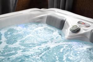 Galeriebild der Unterkunft Apartment Viksa with Jacuzzi in Zagreb