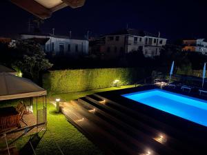 Басейн в John Sea Suites або поблизу