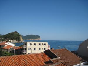 Gallery image of Holiday Home Fisherman's in Petrovac na Moru