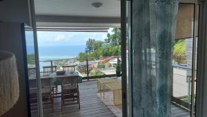 Fotografie z fotogalerie ubytování Studio Vaimiti pour 2 personnes vue mer et Moorea v destinaci Faaa