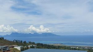 Fotografie z fotogalerie ubytování Studio Vaimiti pour 2 personnes vue mer et Moorea v destinaci Faaa