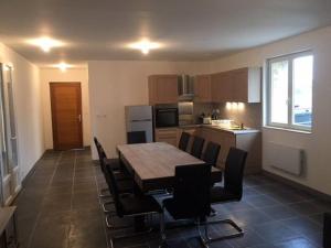 Gallery image of Beau logement 4 chambres in Roisey