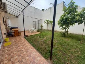 Κήπος έξω από το CAsA ARTIGAS 5684