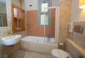 Koupelna v ubytování Maison Savoia B&b Apartment