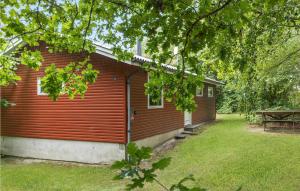 Zahrada ubytování Gorgeous Home In Nexø With Kitchen