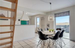 Fotografie z fotogalerie ubytování Amazing Home In Hvide Sande With Sauna v destinaci Bjerregård + 9 fotografií