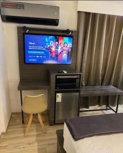 Μια τηλεόραση ή/και κέντρο ψυχαγωγίας στο Hotel Princesa Plaza