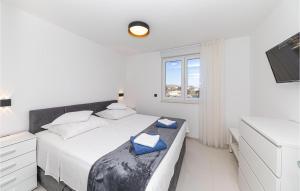 Posteľ alebo postele v izbe v ubytovaní Nice Apartment In Seget Donji