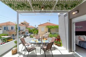 A balcony or terrace at Chania Design Suites