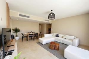 Kép Flawless & Flattering 2 BDR Mangroovy Free Pool & Beach Access szállásáról Gurdakában a galériában