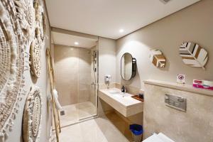 Kép Flawless & Flattering 2 BDR Mangroovy Free Pool & Beach Access szállásáról Gurdakában a galériában