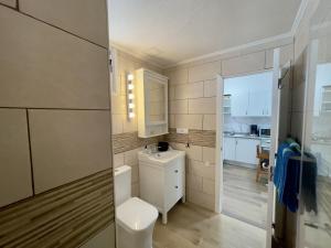 Kúpeľňa v ubytovaní Casa Lindi - Apartment near Puerto Rico beach