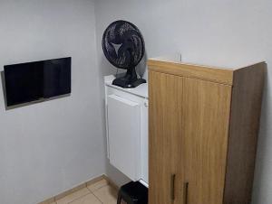 Gambar di galeri bagi Quarto Deluxe em Foz piscina wifi estacionamento cozinha E AR di Foz do Iguaçu