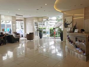 Vstupní hala nebo recepce v ubytování Liam's Pad at grace residences + 70 fotografií