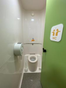 Koupelna v ubytování Hotel Class'Eco Carcassonne