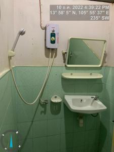Koupelna v ubytování Pa Kha Guesthouse