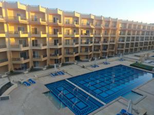 The swimming pool at or close to Red Sea Panorama