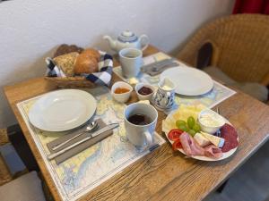 Opciones de desayuno disponibles en Hotel Knurrhahn