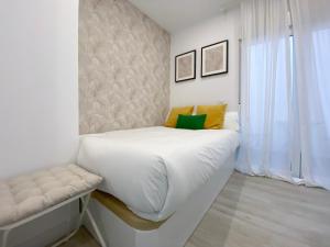 Łóżko lub łóżka w pokoju w obiekcie Batuecas Plaza Castilla - 4 dormitorios