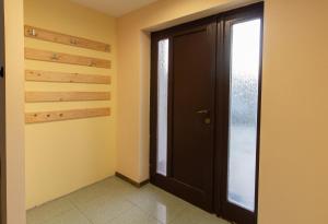 Fotografie z fotogalerie ubytování Déli Terasz B Apartman Free parking, self-check-in anytime v Győru