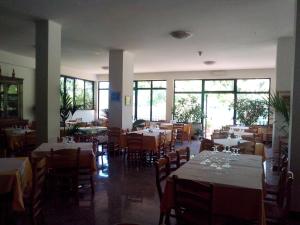 Un restaurant sau alt loc unde se poate mânca la Hotel Turano