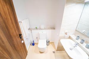 Baðherbergi á OCEANVIEW 2Bedroom SMARTHOME WITH POOL