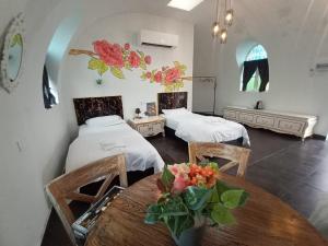 Postel nebo postele na pokoji v ubytování Monkey Mier LOT 2028
