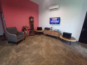 TV a/nebo společenská místnost v ubytování Monkey Mier LOT 2028