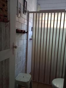 Un baño de Casa da Roseli - Pitangueiras