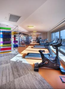 Fitness centrum a/nebo fitness zařízení v ubytování The Leos Residence