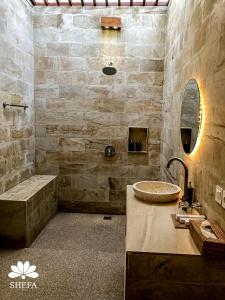 Koupelna v ubytování Shefa Private Villa