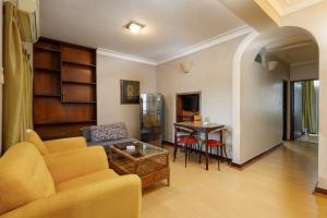 Shaligram Hotel & Spa的休息区
