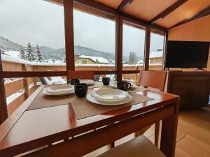 Nespecifikovaný výhled na hory nebo výhled na hory při pohledu z ubytování v soukromí