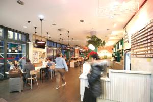 Hosté ubytování MEININGER Hotel Berlin Hauptbahnhof